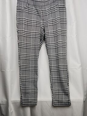 Women's Black & White Glen Plaid Skinny Capris L